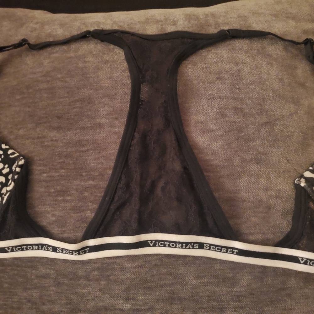 Sold......Victoria Secret - Picture 2 of 3